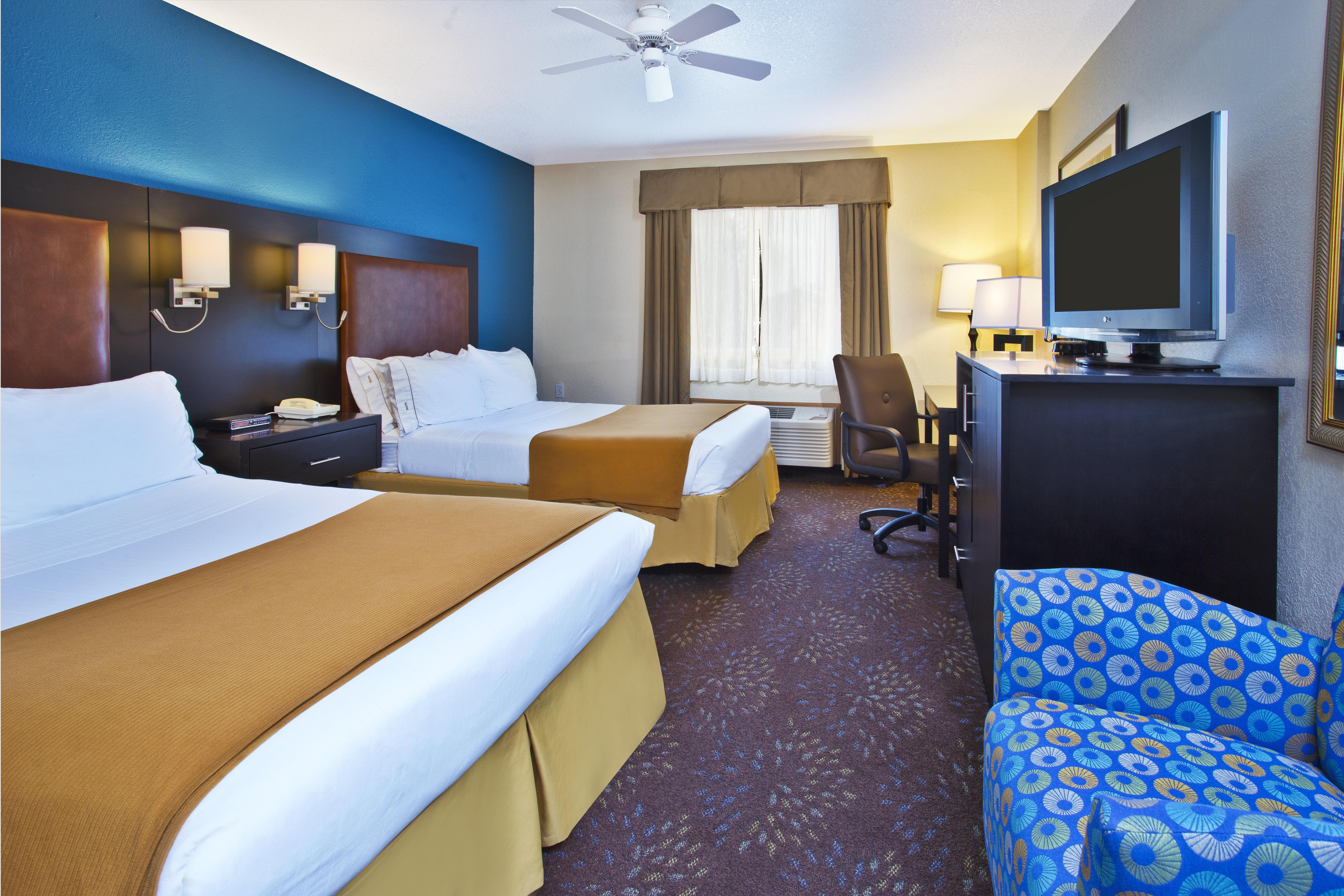 Holiday Inn Express Mackinaw City By Ihg Exterior foto