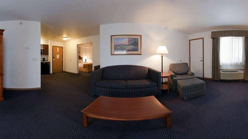 Holiday Inn Express Mackinaw City By Ihg Exterior foto