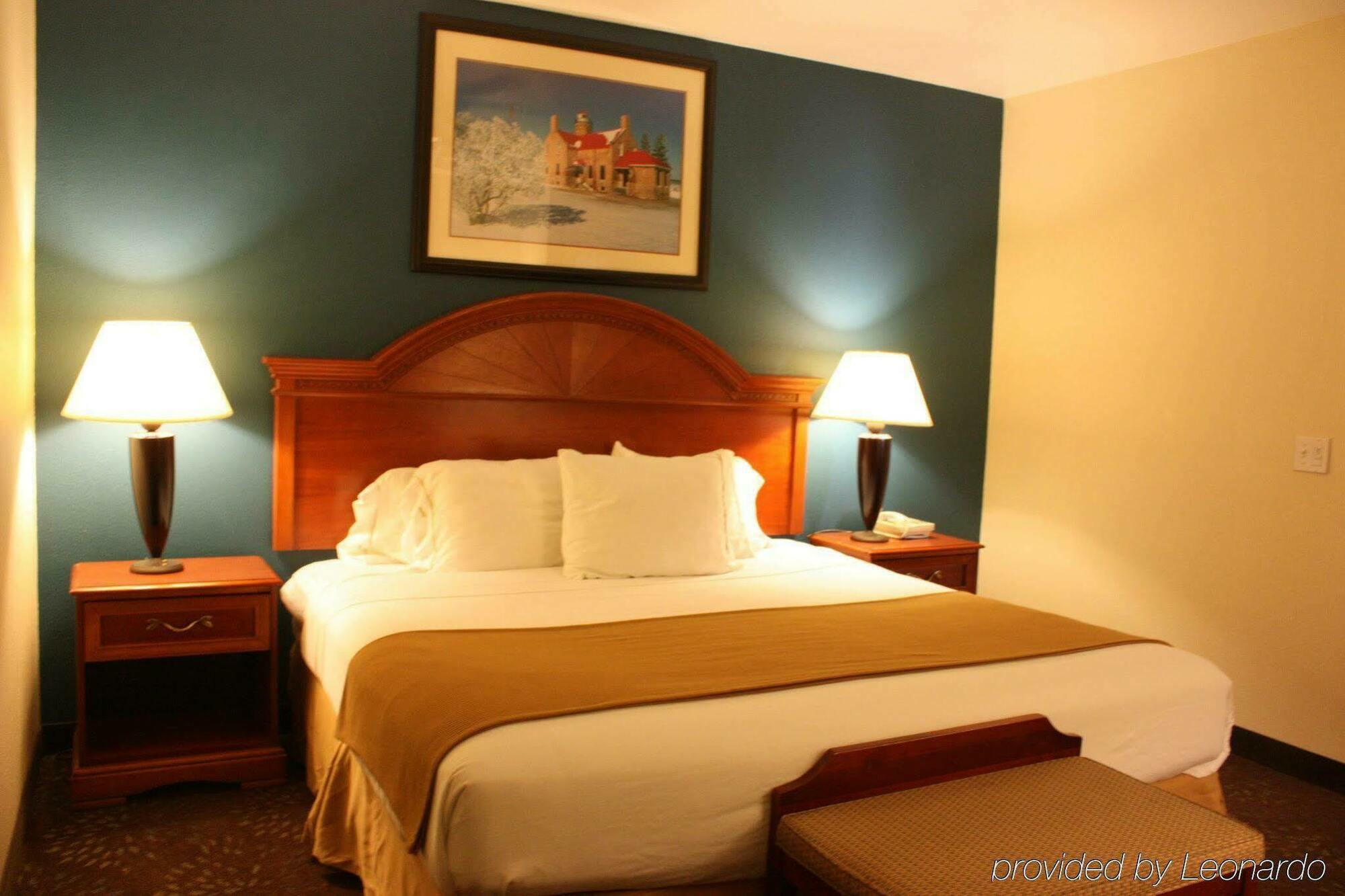 Holiday Inn Express Mackinaw City By Ihg Exterior foto